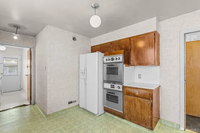 $1,198,000 | 83 Parkside Avenue, Daly City, CA 94015