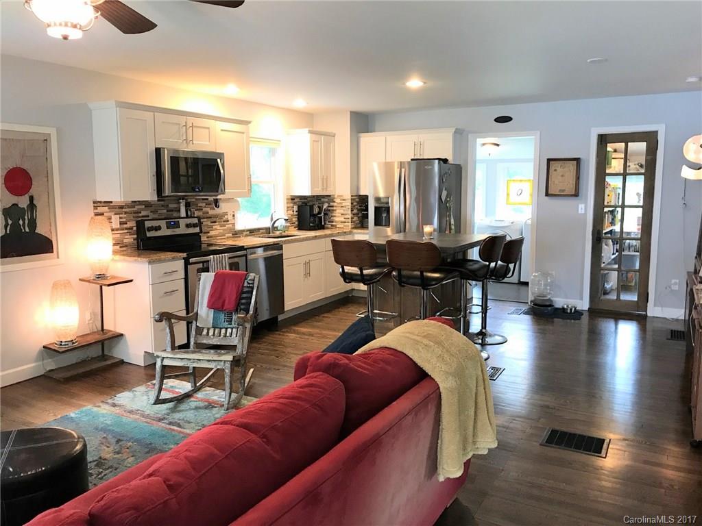 428 Village Road Fairview, NC 28730 - Photo 2 of 16 Gallery Image 2