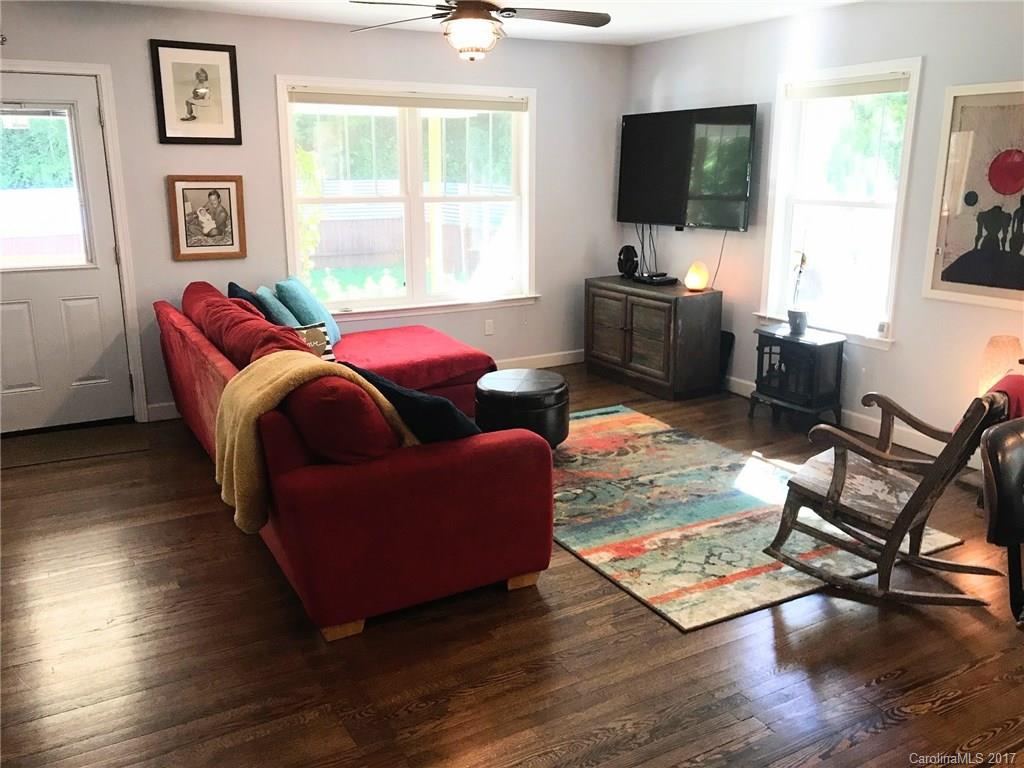 428 Village Road Fairview, NC 28730 - Photo 3 of 16 Gallery Image 3