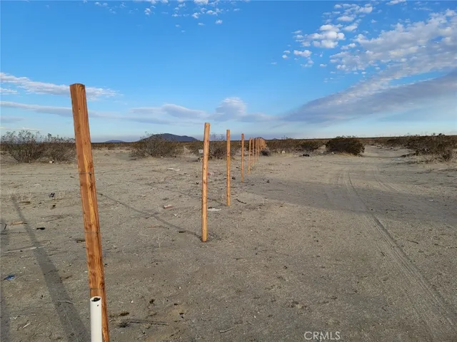 $19,998 | 0 190 St & Avenue, Llano, CA 93544