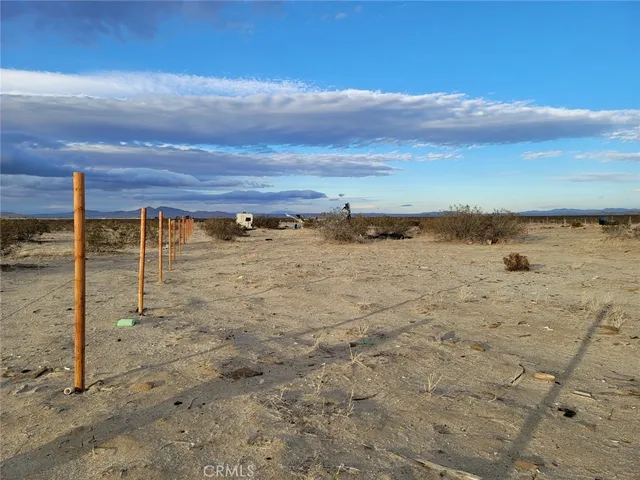 $19,998 | 0 190 St & Avenue, Llano, CA 93544