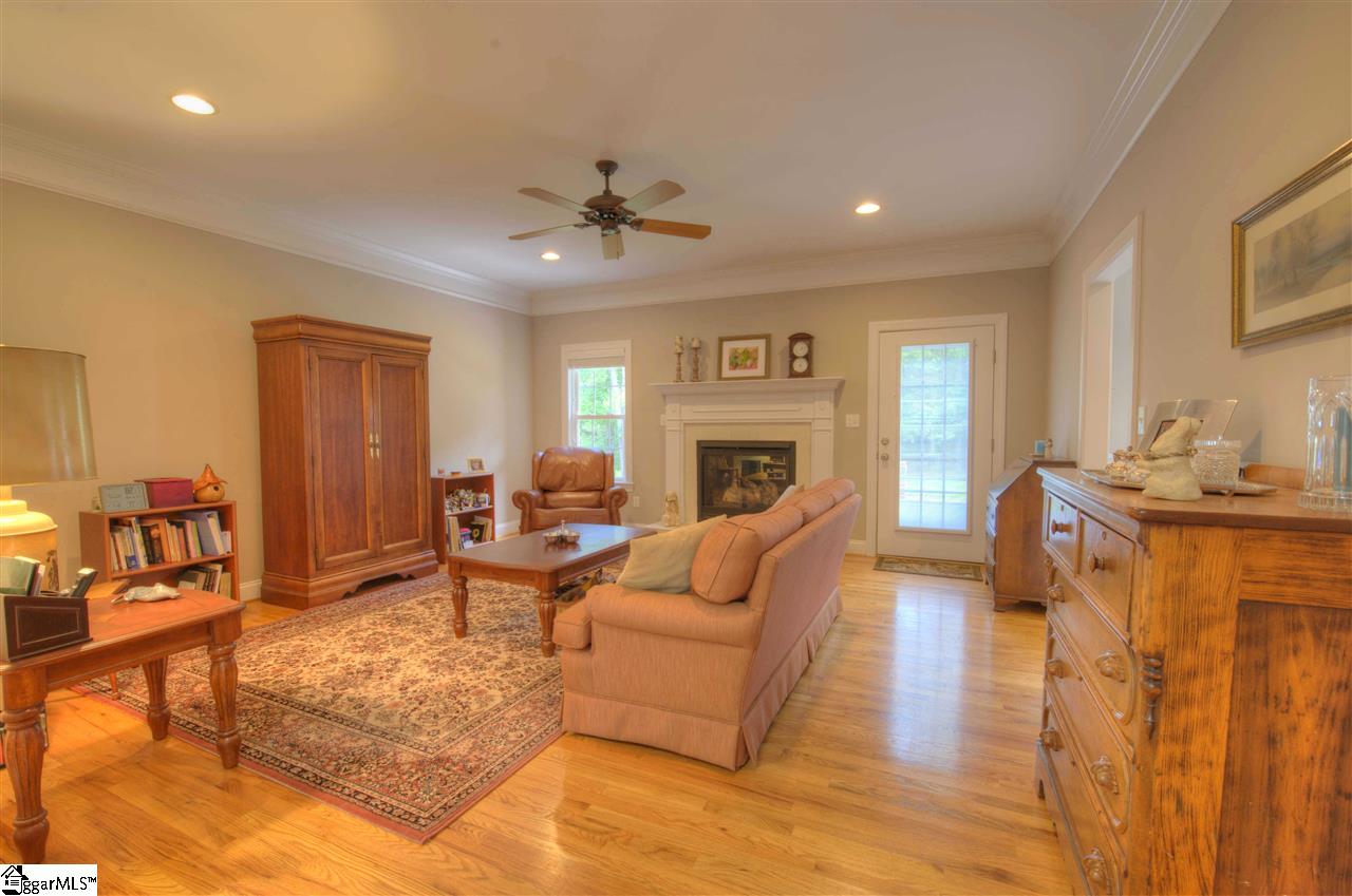112 Wycombe Drive Anderson, SC 29621 - Photo 4 of 36 Gallery Image 4