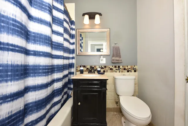 $250,000 | 2327 South 72nd Street, West Allis, WI 53219