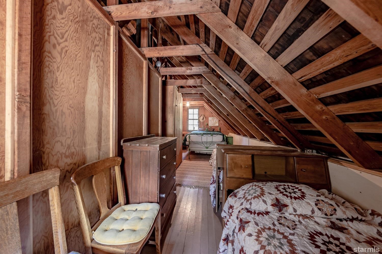 9 42 Milestone Trail Twin Bridges, CA 95735 - Photo 15 of 15 a view of living room and bathroom