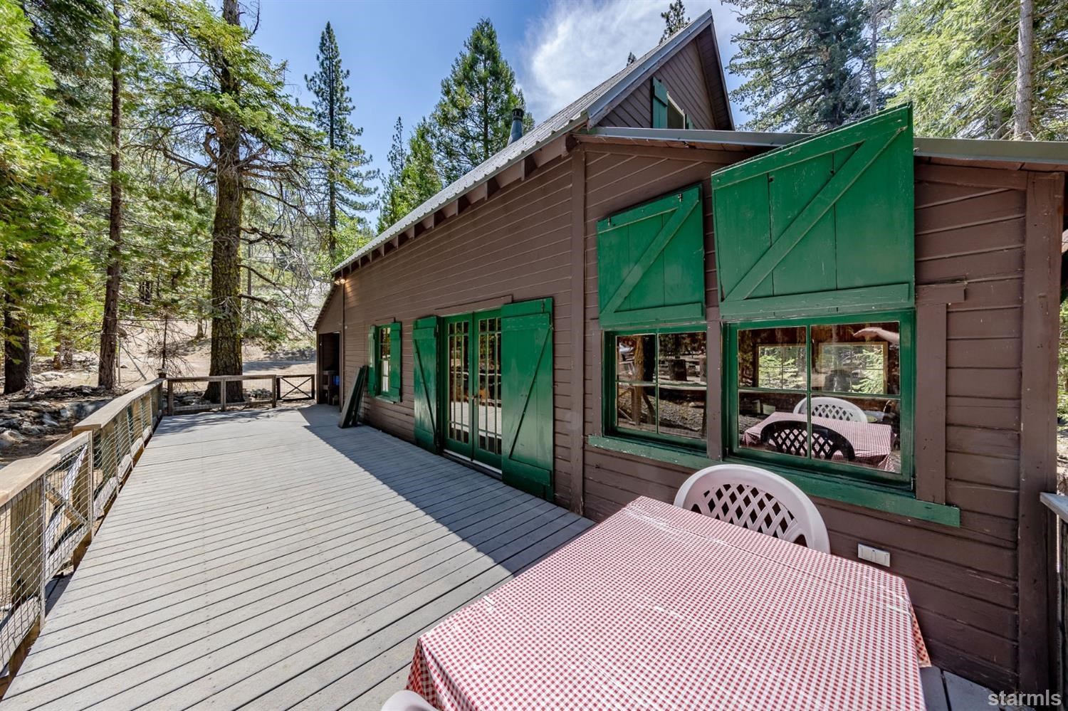 9 42 Milestone Trail Twin Bridges, CA 95735 - Photo 7 of 15 a view of a backyard with sitting area