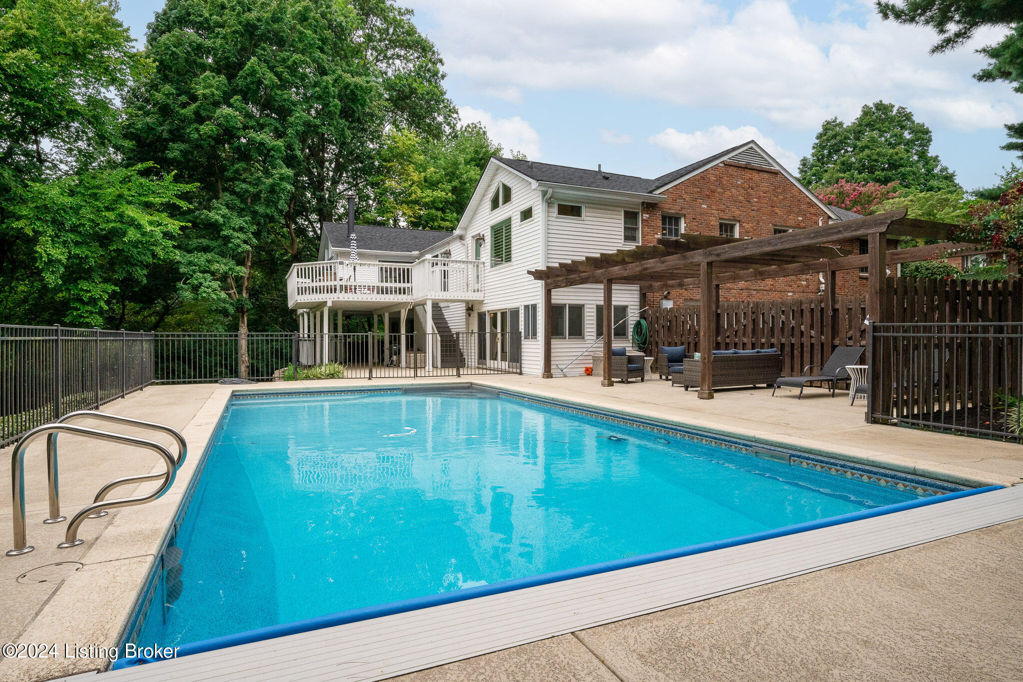 523 Ridgewood Road Louisville, KY 40207 - Photo 42 of 54 39