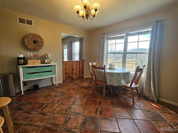 $439,000 | 20381 Heritage Road, St. Robert, MO 65584