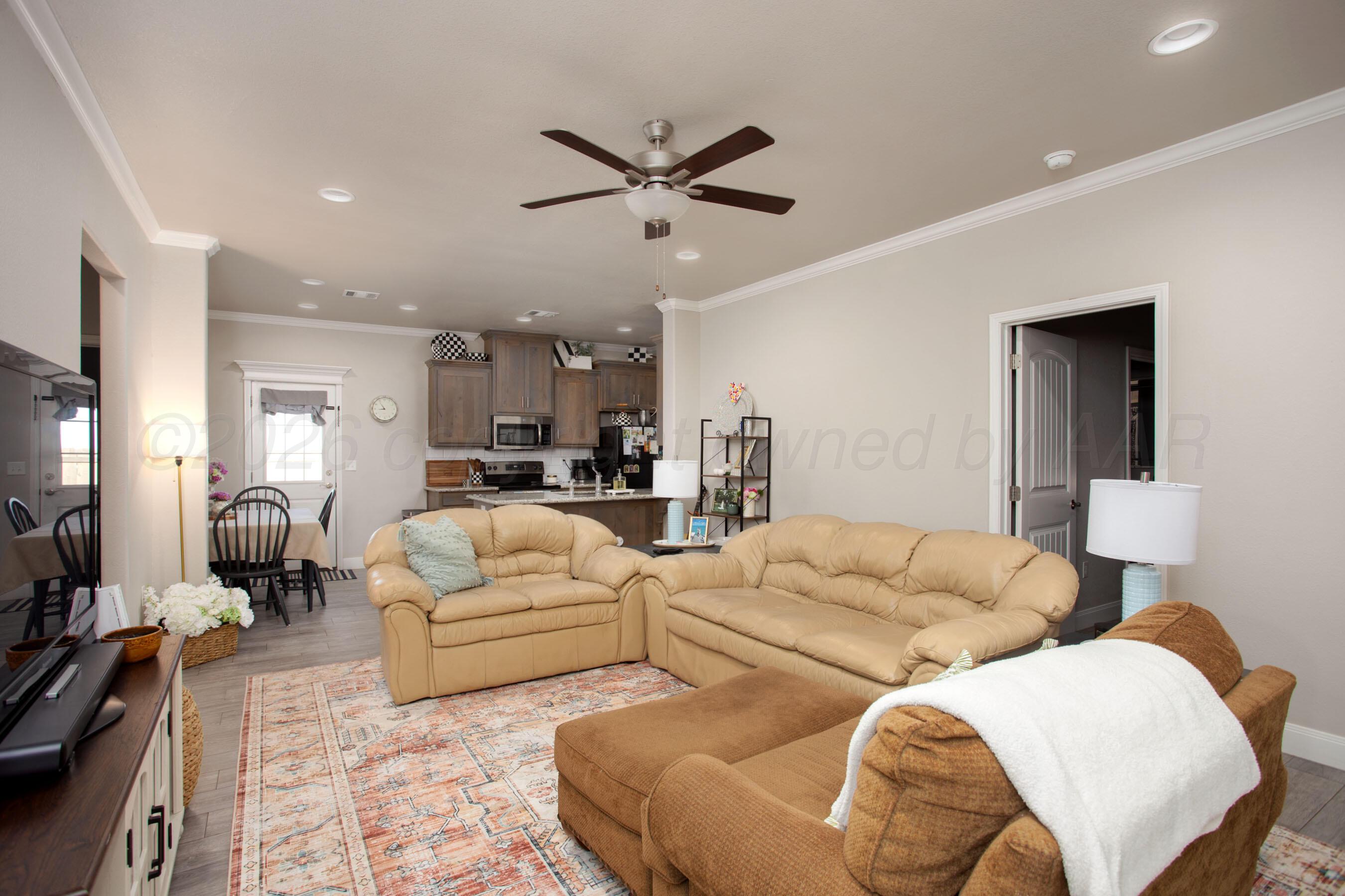 57 Cm Lane Canyon, TX 79015 - Photo 5 of 26 a living room with furniture