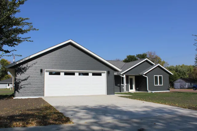 $389,900 | 131 Main Street East, Trimont, MN 56176