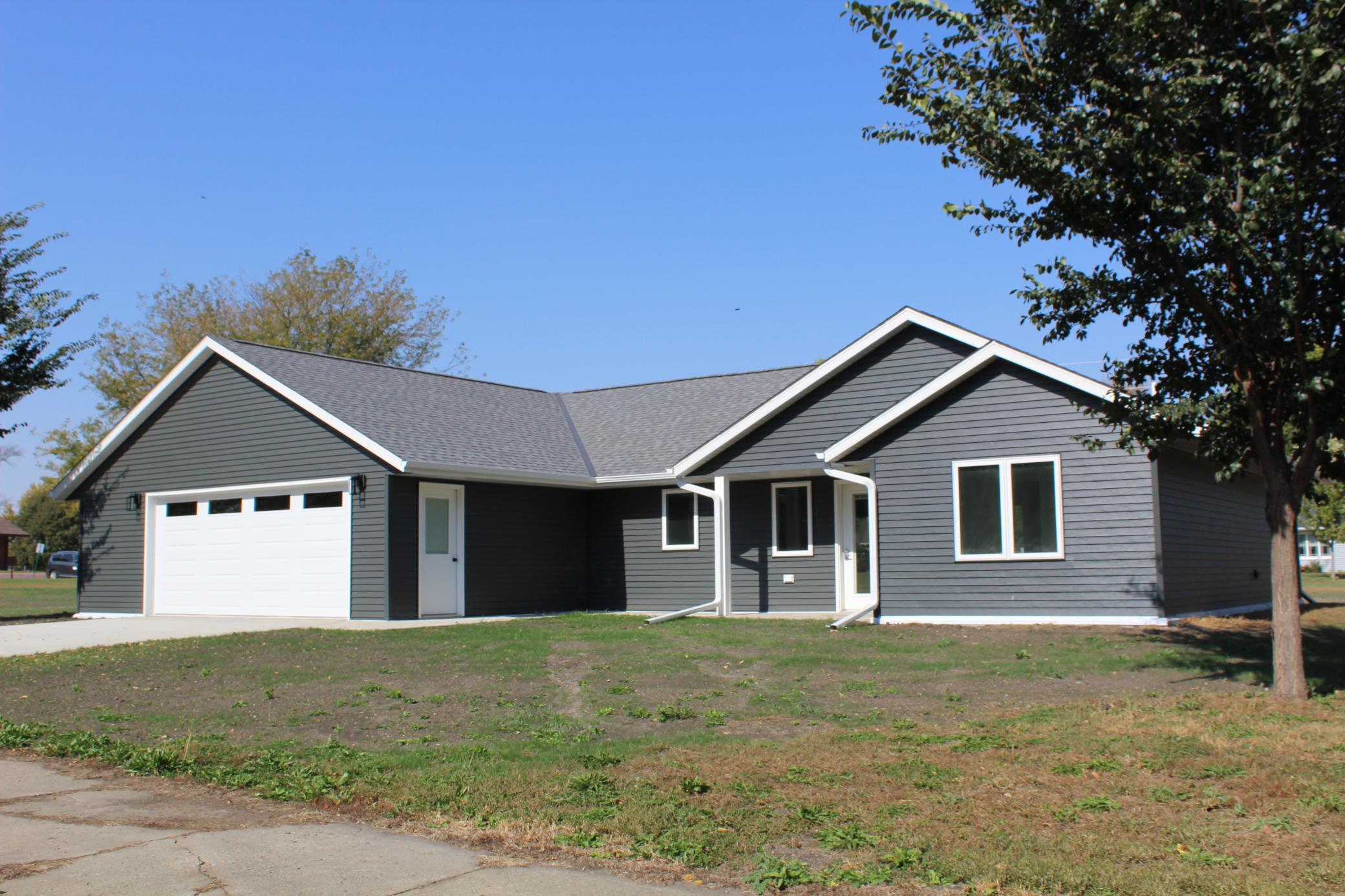 131 Main Street East Trimont, MN 56176 - Photo 3 of 73