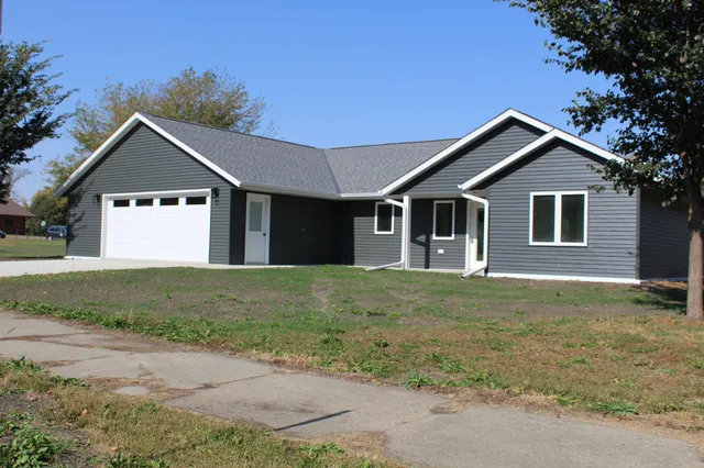 $389,900 | 131 Main Street East, Trimont, MN 56176
