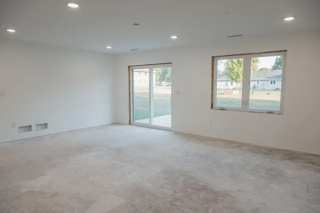 $389,900 | 131 Main Street East, Trimont, MN 56176