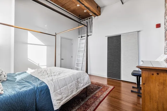 $3,800 | 320 West 2nd Street, Unit 413, Boston, MA 02127