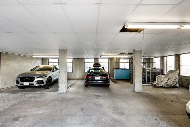 $3,800 | 320 West 2nd Street, Unit 413, Boston, MA 02127