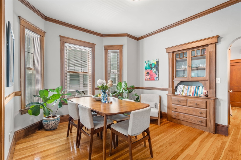 21 Milton Street Somerville, MA 02144 - Photo 5 of 31