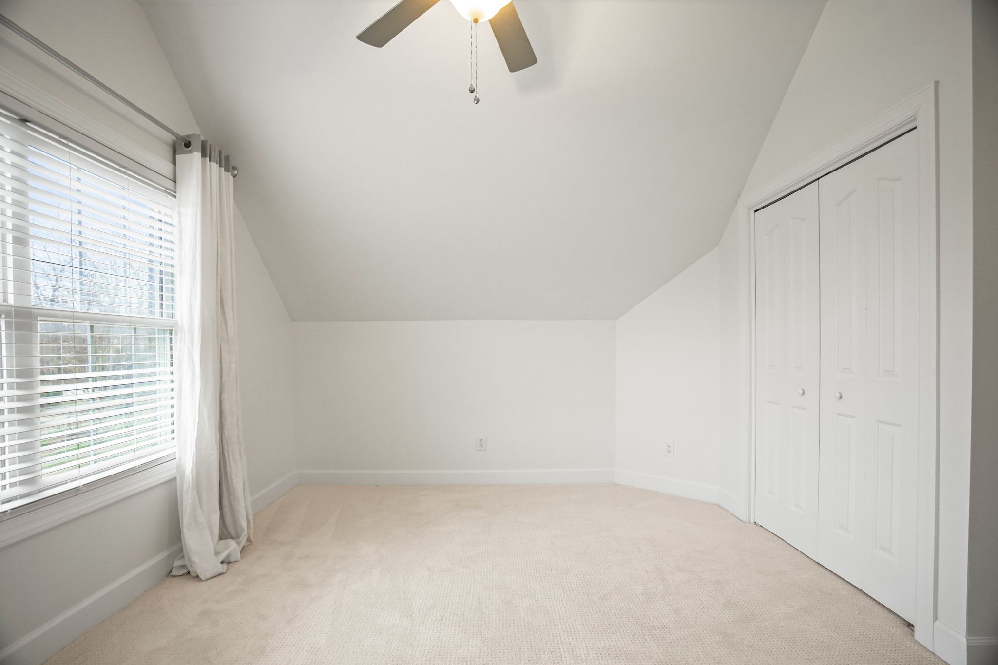 2003 Tammy Drive Springfield, TN 37172 - Photo 62 of 69 an empty room with a window