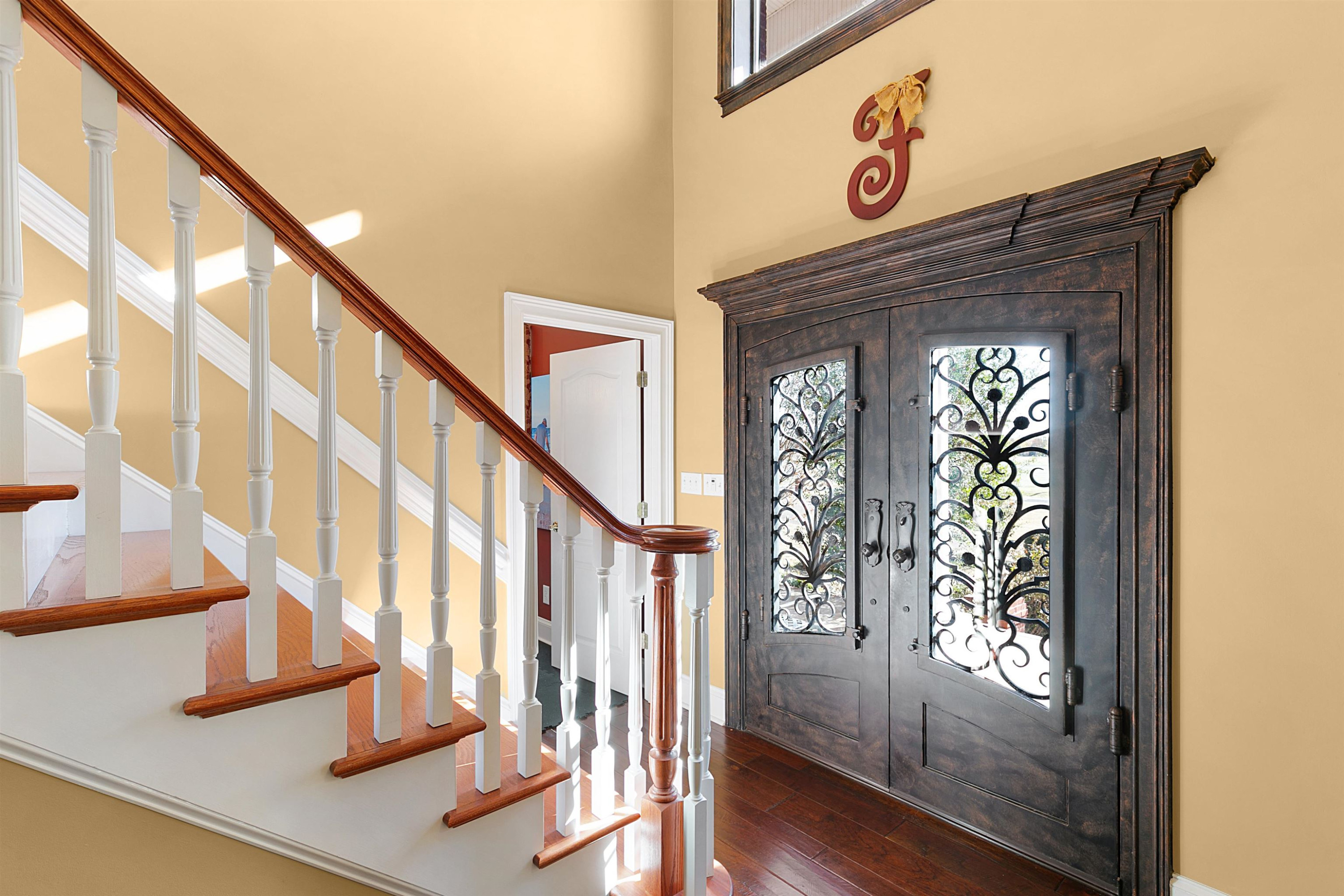189 Rust Road Bells, TN 38006 - Photo 5 of 33 a view of an entryway