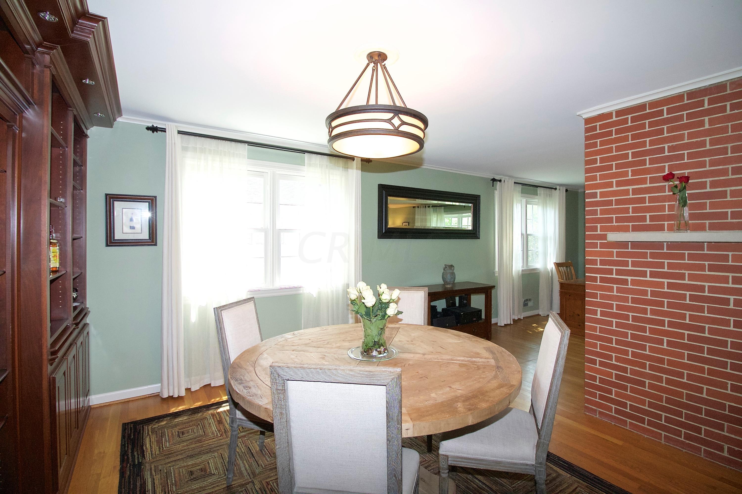 2688 Mt Holyoke Road Columbus, OH 43221 - Photo 8 of 20