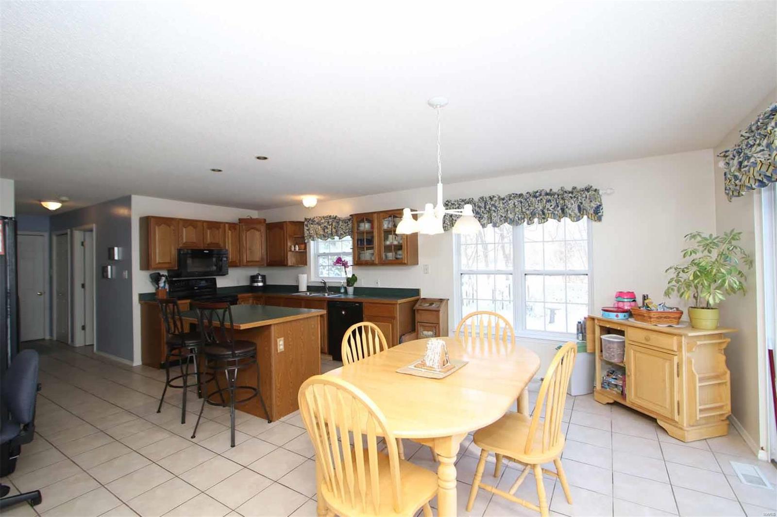 1728 Seminole Lane Godfrey, IL 62035 - Photo 11 of 23