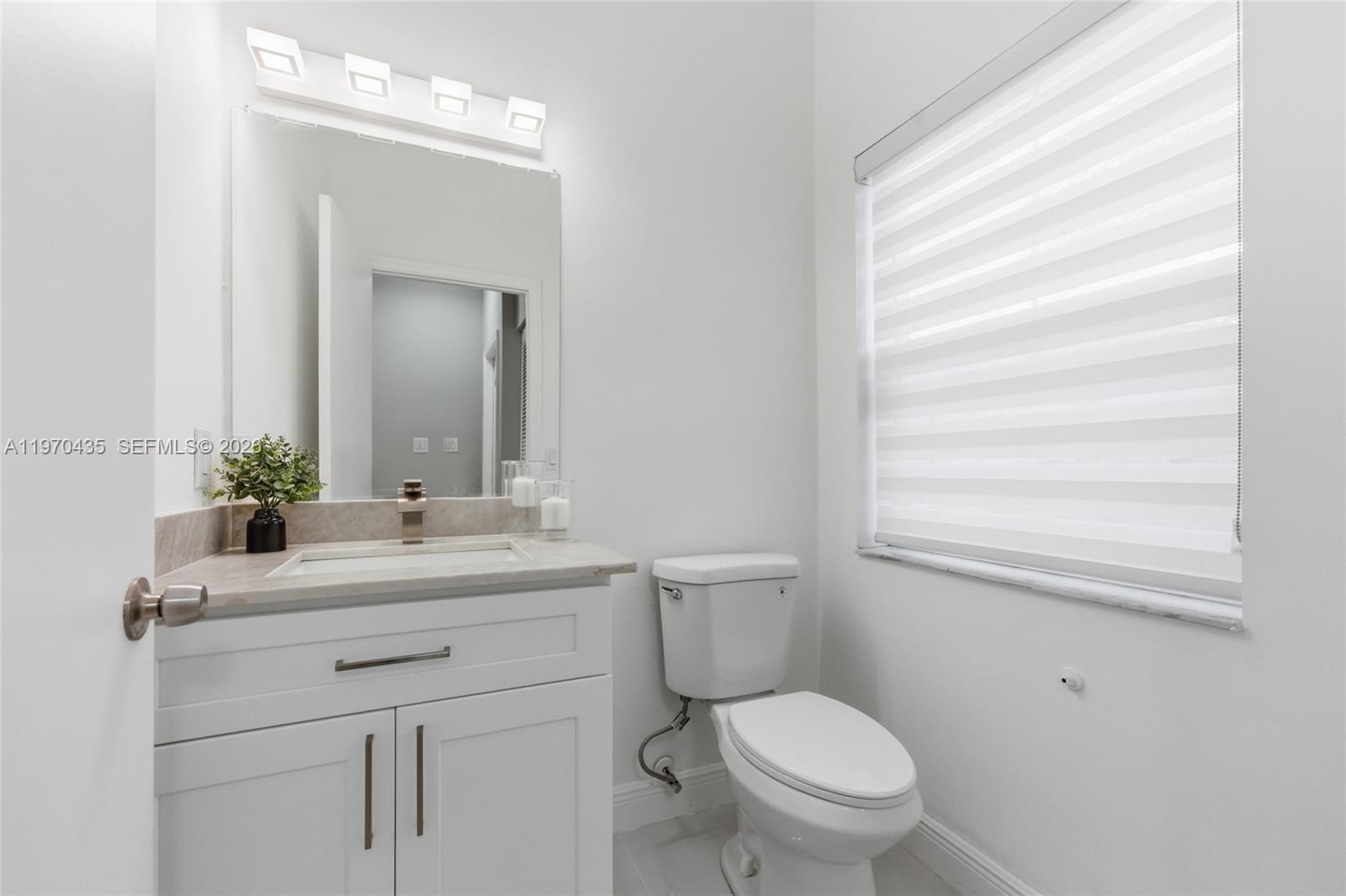 4055 Fern Forest Road Cooper City, FL 33026 - Photo 8 of 40