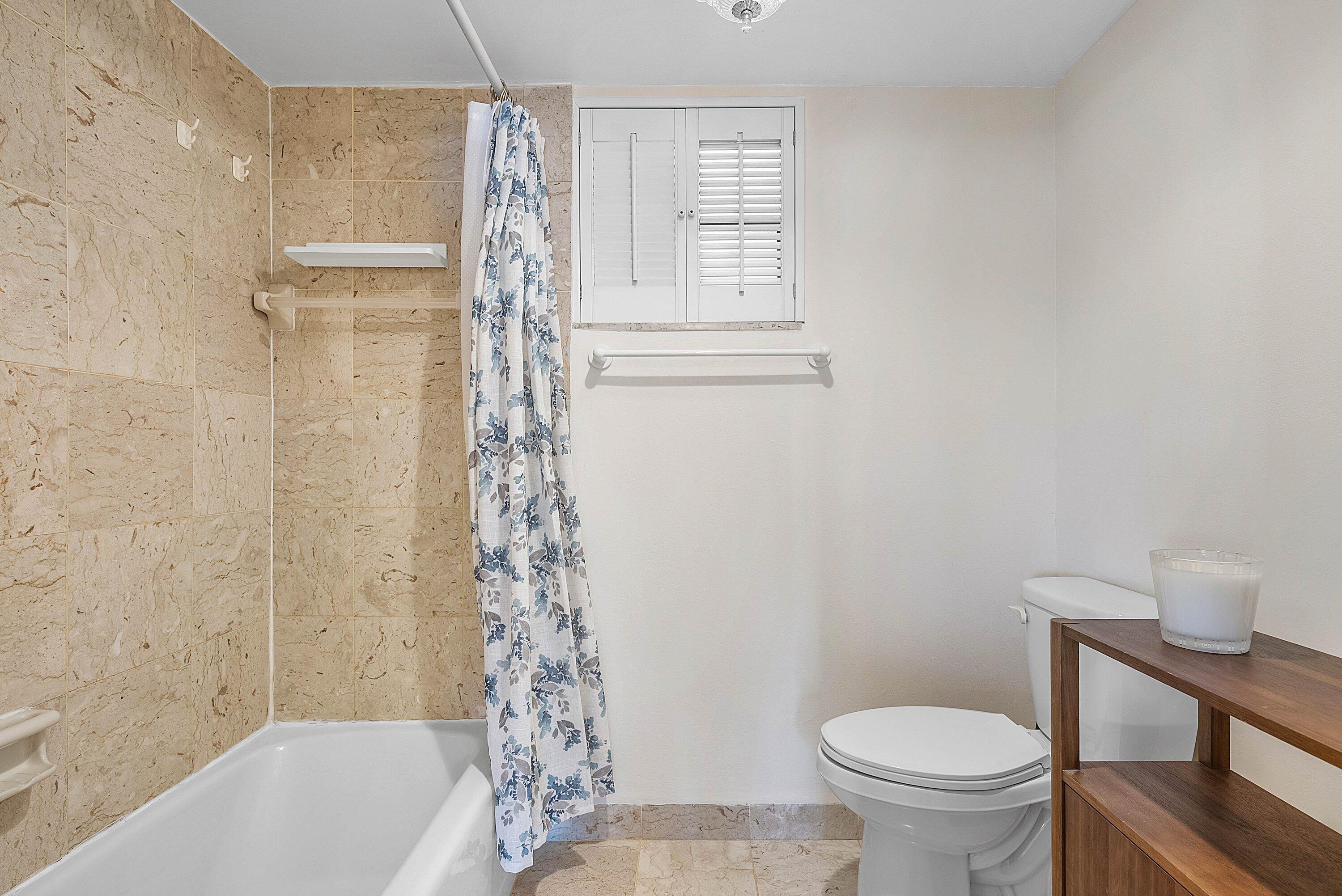 3951 North Ocean Boulevard, Unit 302 Delray Beach, FL 33483 - Photo 16 of 48 021-3951NorthOceanBoulevard-302-DelrayBe