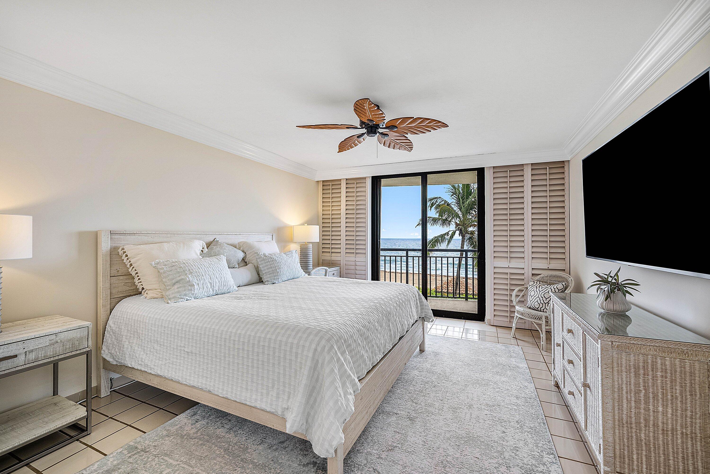 3951 North Ocean Boulevard, Unit 302 Delray Beach, FL 33483 - Photo 19 of 48 023-3951NorthOceanBoulevard-302-DelrayBe