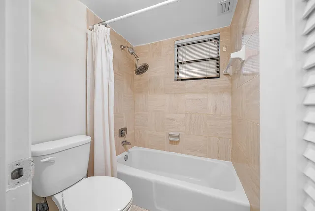 $8,500 | 3951 North Ocean Boulevard, Unit 302, Delray Beach, FL 33483