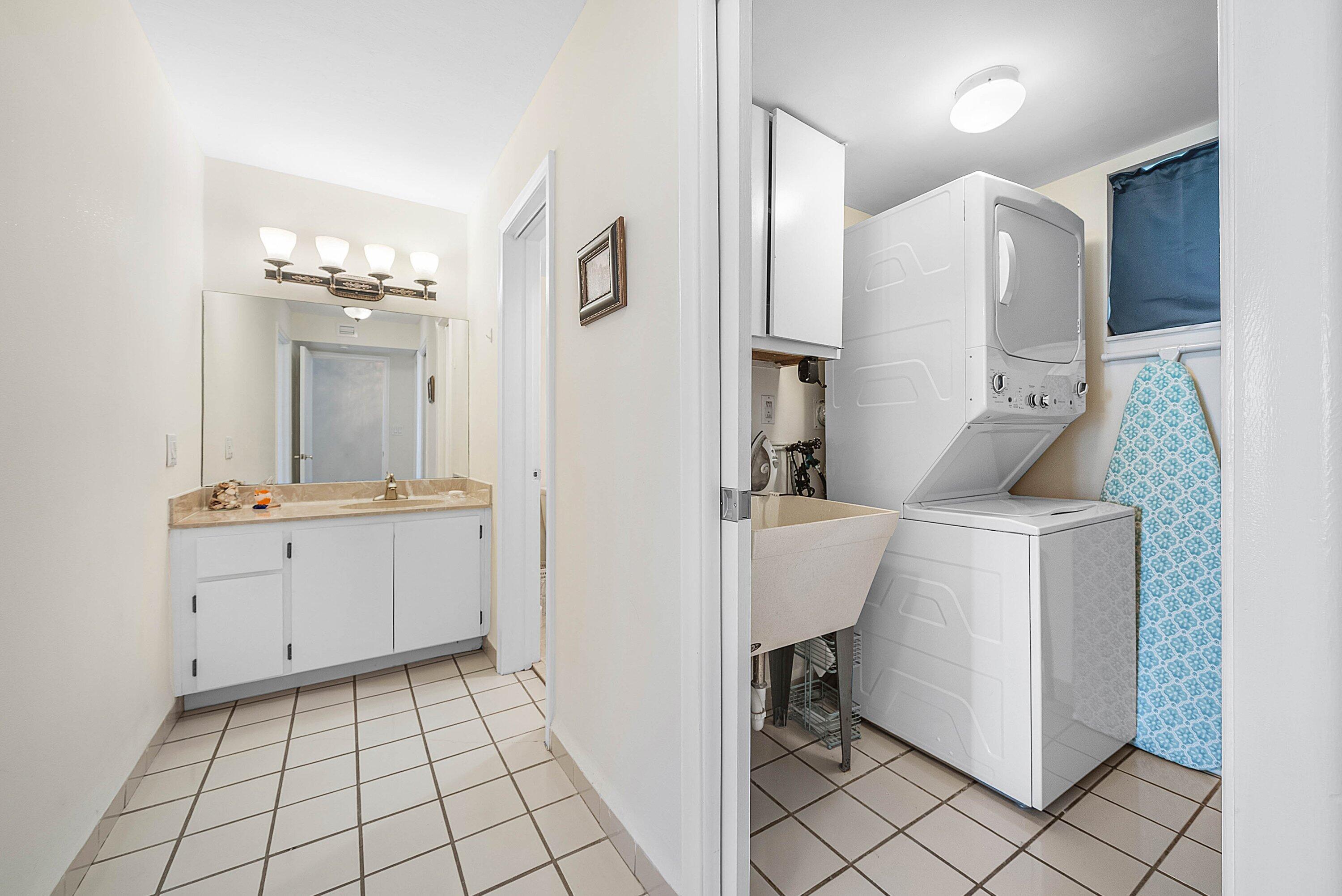 3951 North Ocean Boulevard, Unit 302 Delray Beach, FL 33483 - Photo 28 of 48 032-3951NorthOceanBoulevard-302-DelrayBe