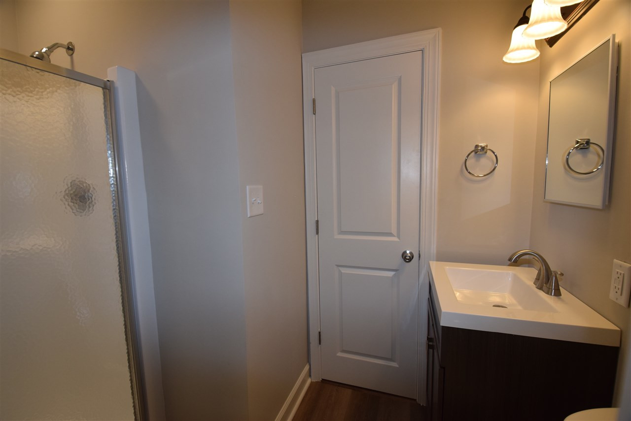 7100 Denlee Road Raleigh, NC 27603 - Photo 18 of 30 Guest Bathroom