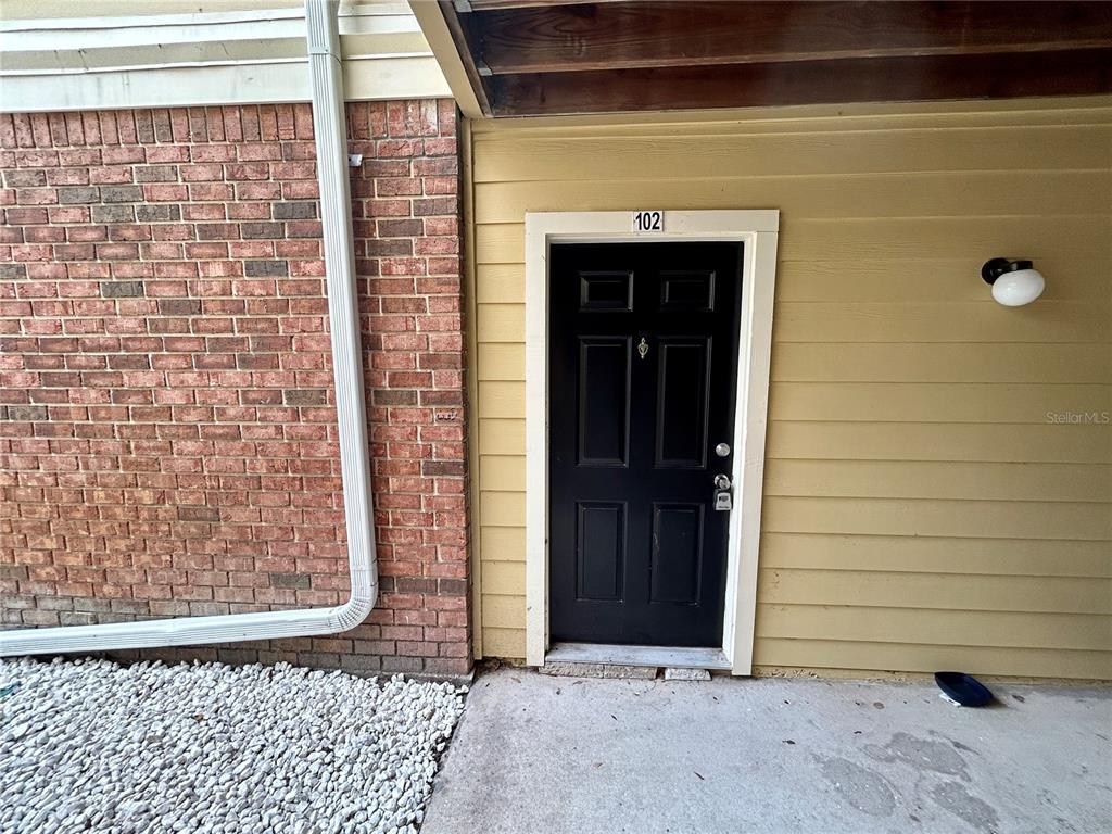 8758 Mallard Reserve Drive, Unit 102 Tampa, FL 33614 - Photo 2 of 17 a view of entrance