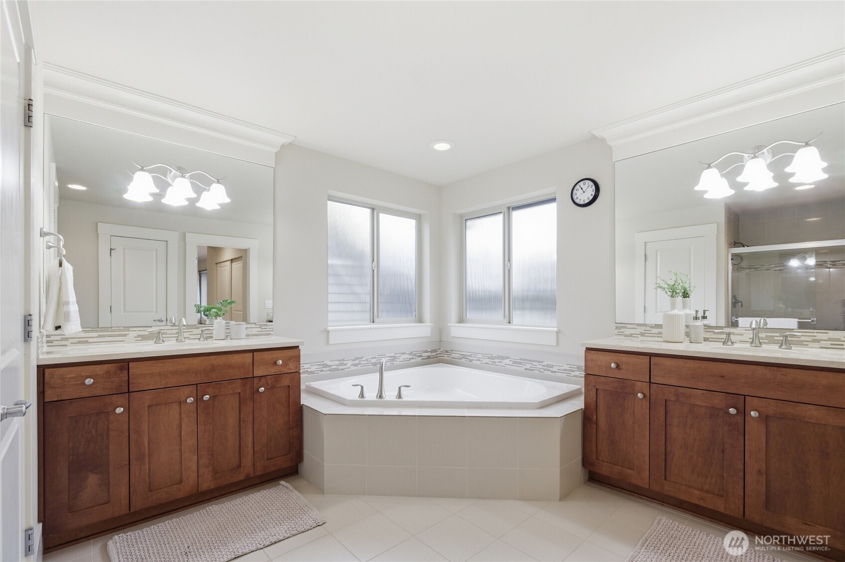 5236 Northeast 11th Court Renton, WA 98059 - Photo 30 of 39