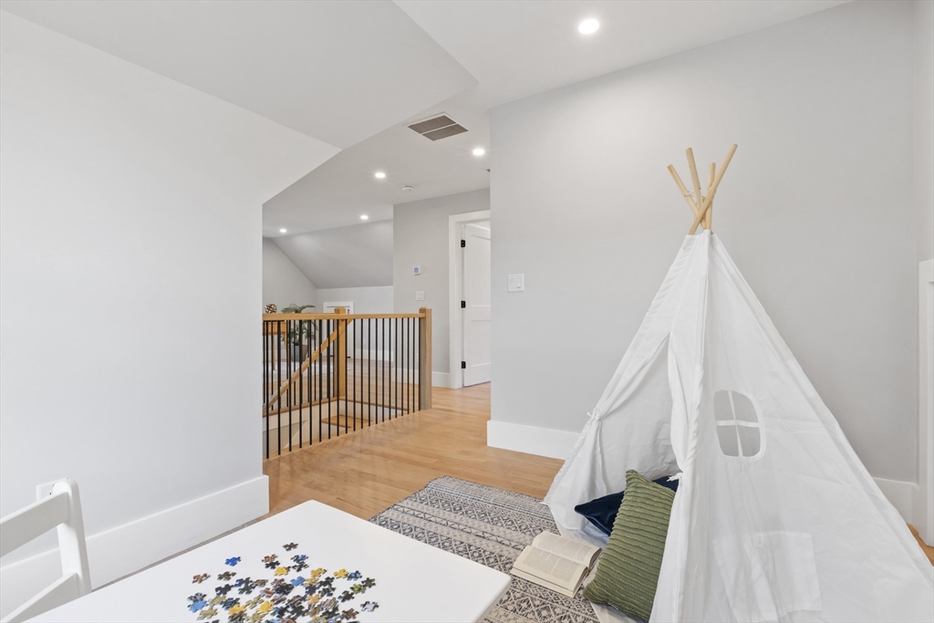 10 Webber Avenue, Unit 3C Bedford, MA 01730 - Photo 20 of 35