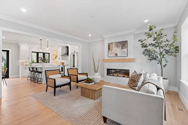 $1,295,000 | 10 Webber Avenue, Unit 3C, Bedford, MA 01730