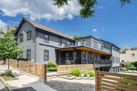 $4,000 | 56 Franklin Street, Unit B, Somerville, MA 02145