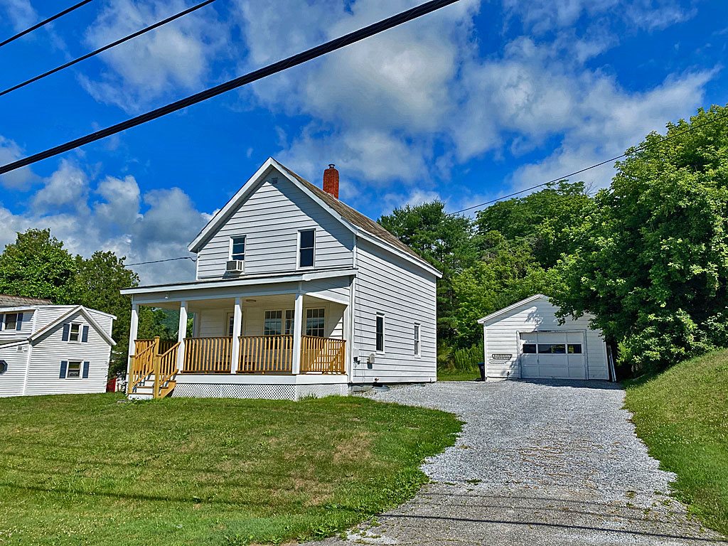 259 Crescent Street West Rutland, VT 05777 - Photo 1 of 28 Gallery Image 1