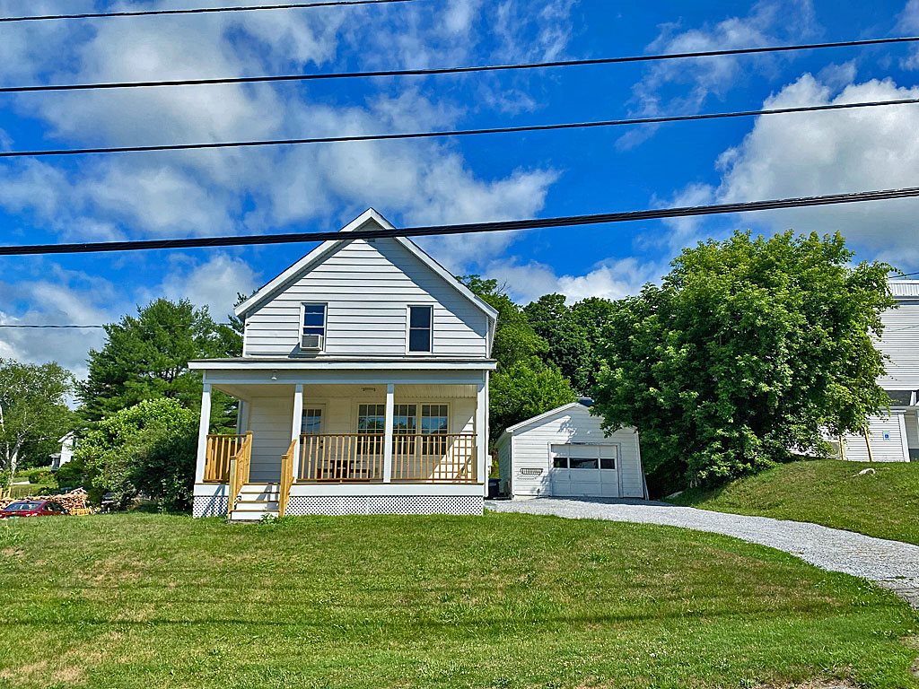 259 Crescent Street West Rutland, VT 05777 - Photo 2 of 28 Gallery Image 2