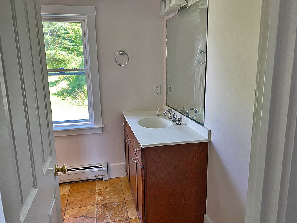 259 Crescent Street West Rutland, VT 05777 - Photo 24 of 28 Gallery Image 24