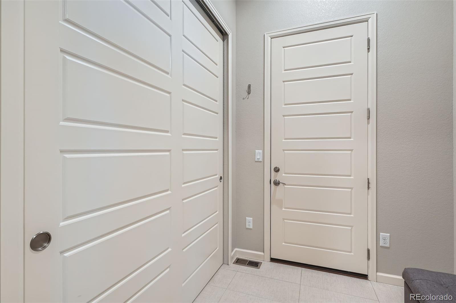 10526 Fairhurst Way Highlands Ranch, CO 80126 - Photo 38 of 49