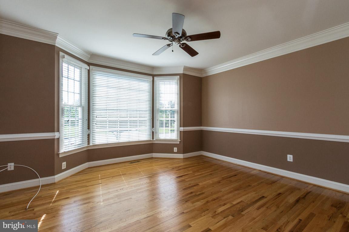 8217 Roxborough Loop Gainesville, VA 20155 - Photo 4 of 30 Study