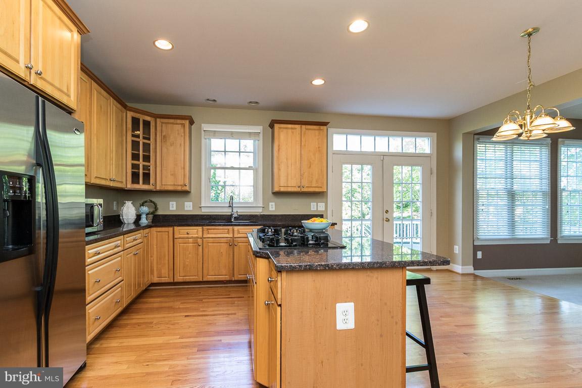 8217 Roxborough Loop Gainesville, VA 20155 - Photo 5 of 30 Kitchen