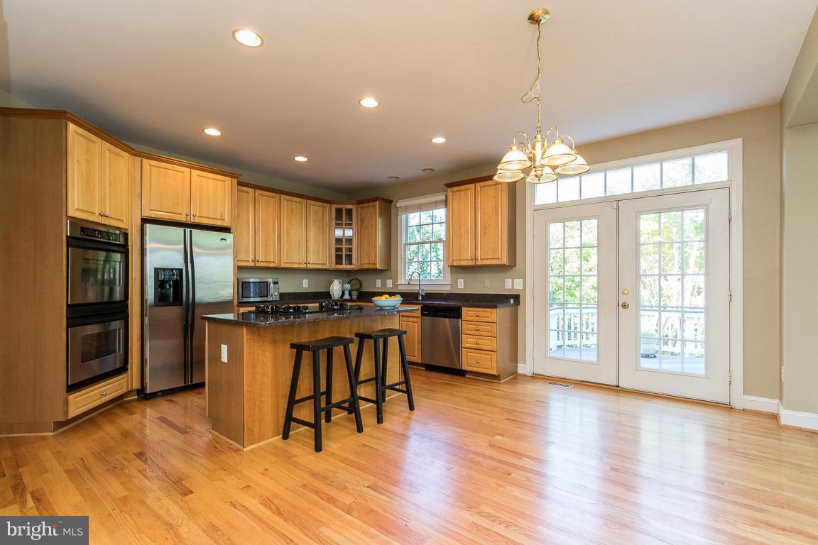 8217 Roxborough Loop Gainesville, VA 20155 - Photo 6 of 30 Kitchen