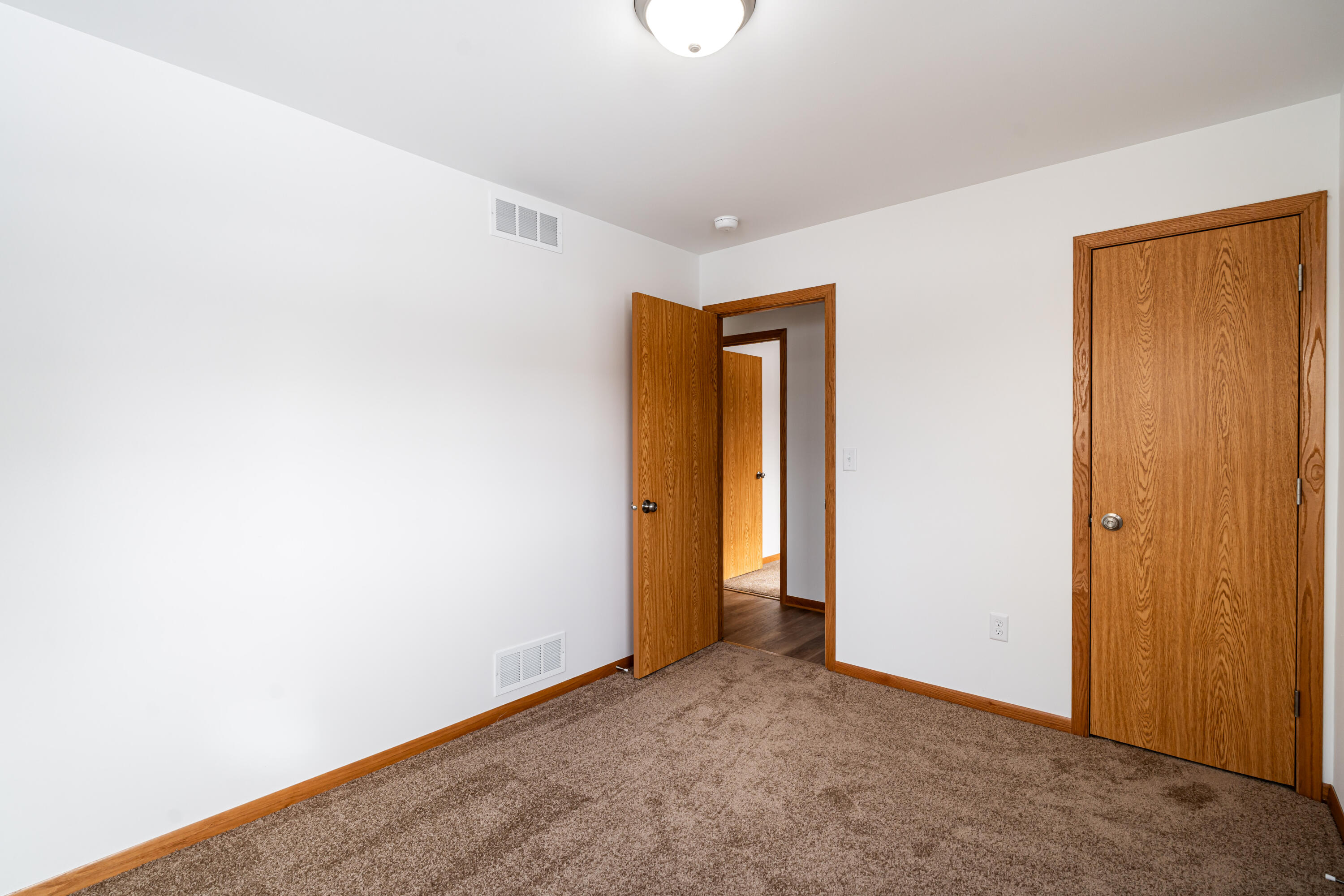 4125 West Morgan Avenue Milwaukee, WI 53221 - Photo 15 of 69 Unit 2