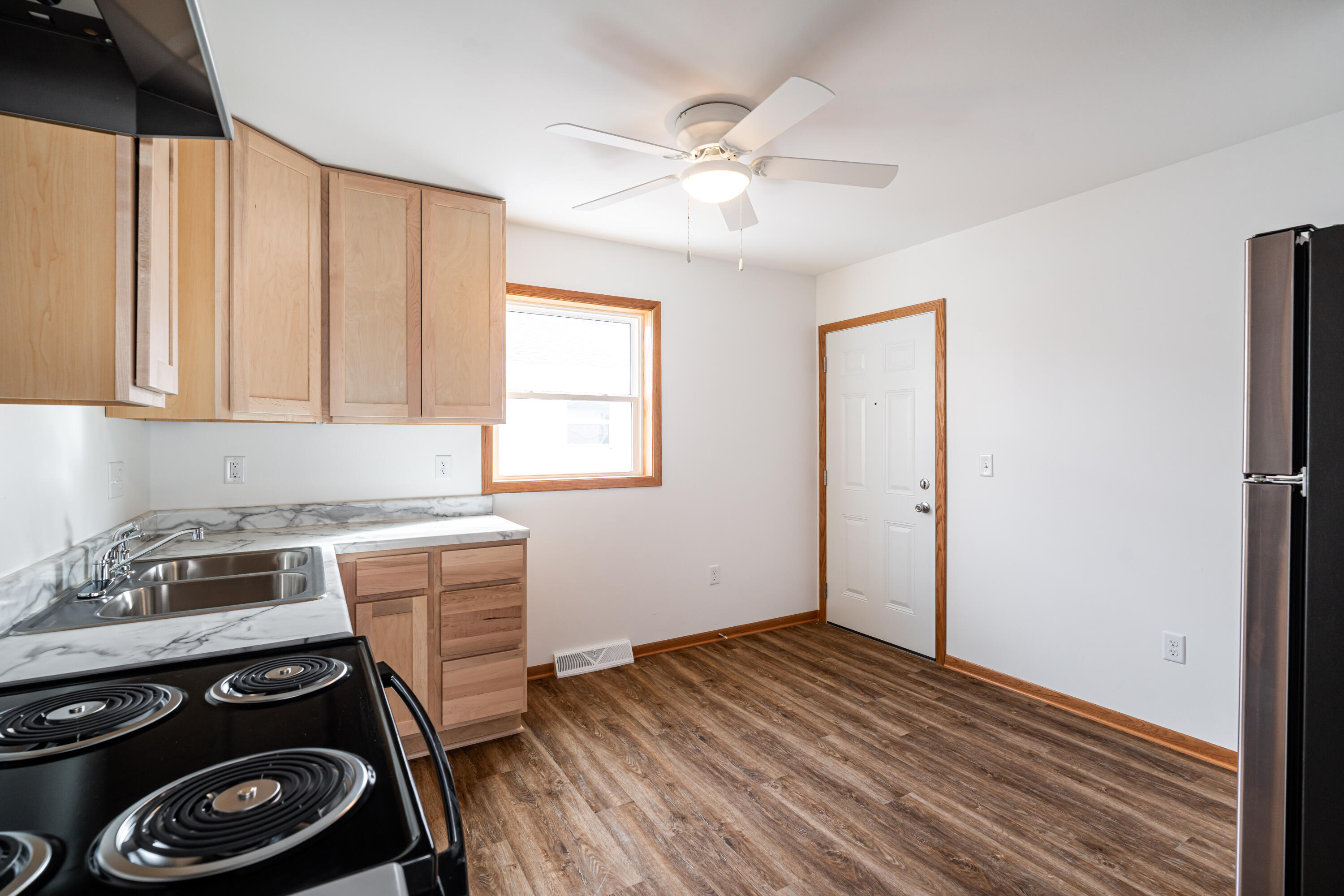 4125 West Morgan Avenue Milwaukee, WI 53221 - Photo 21 of 69 Unit 3