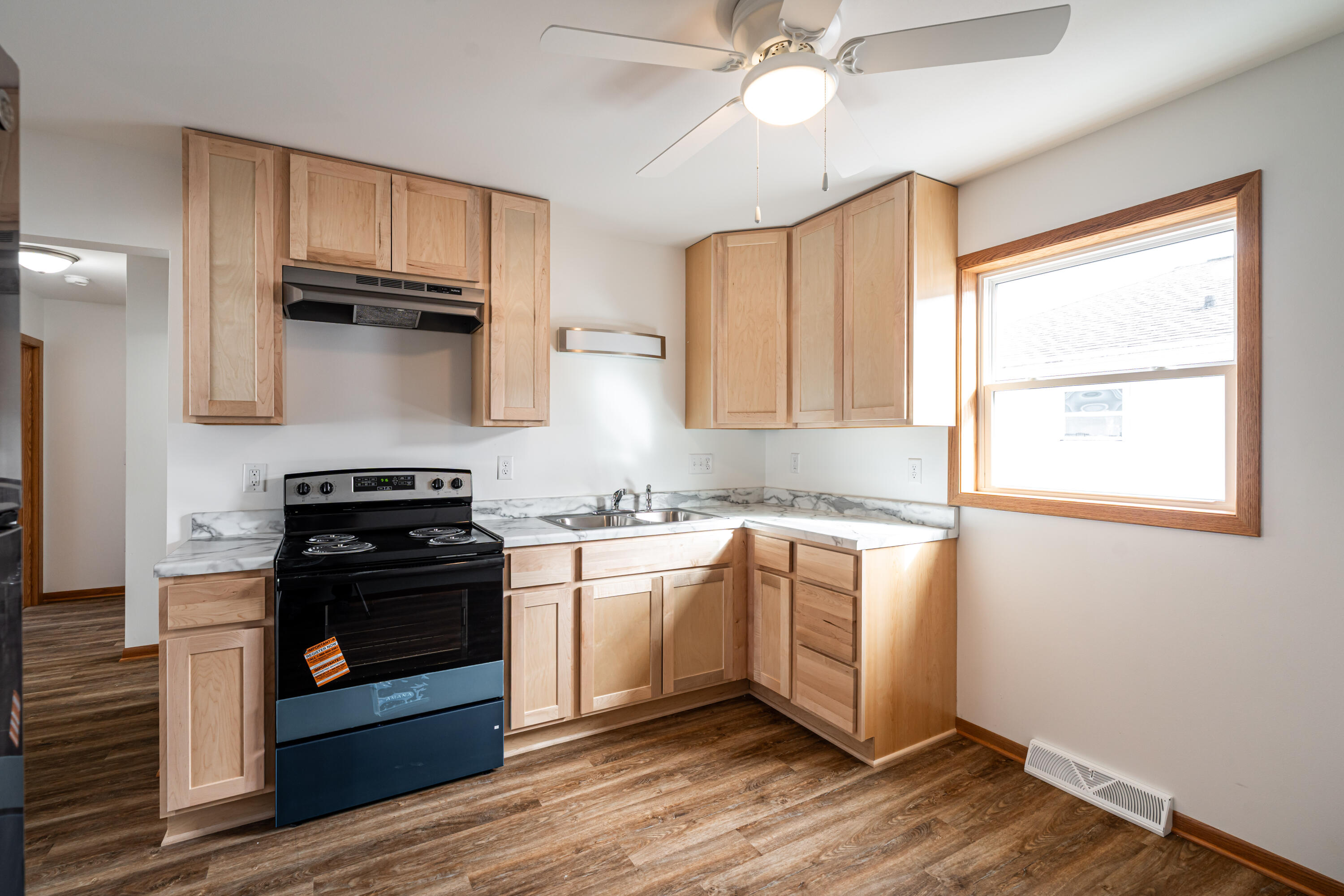 4125 West Morgan Avenue Milwaukee, WI 53221 - Photo 23 of 69 Unit 3