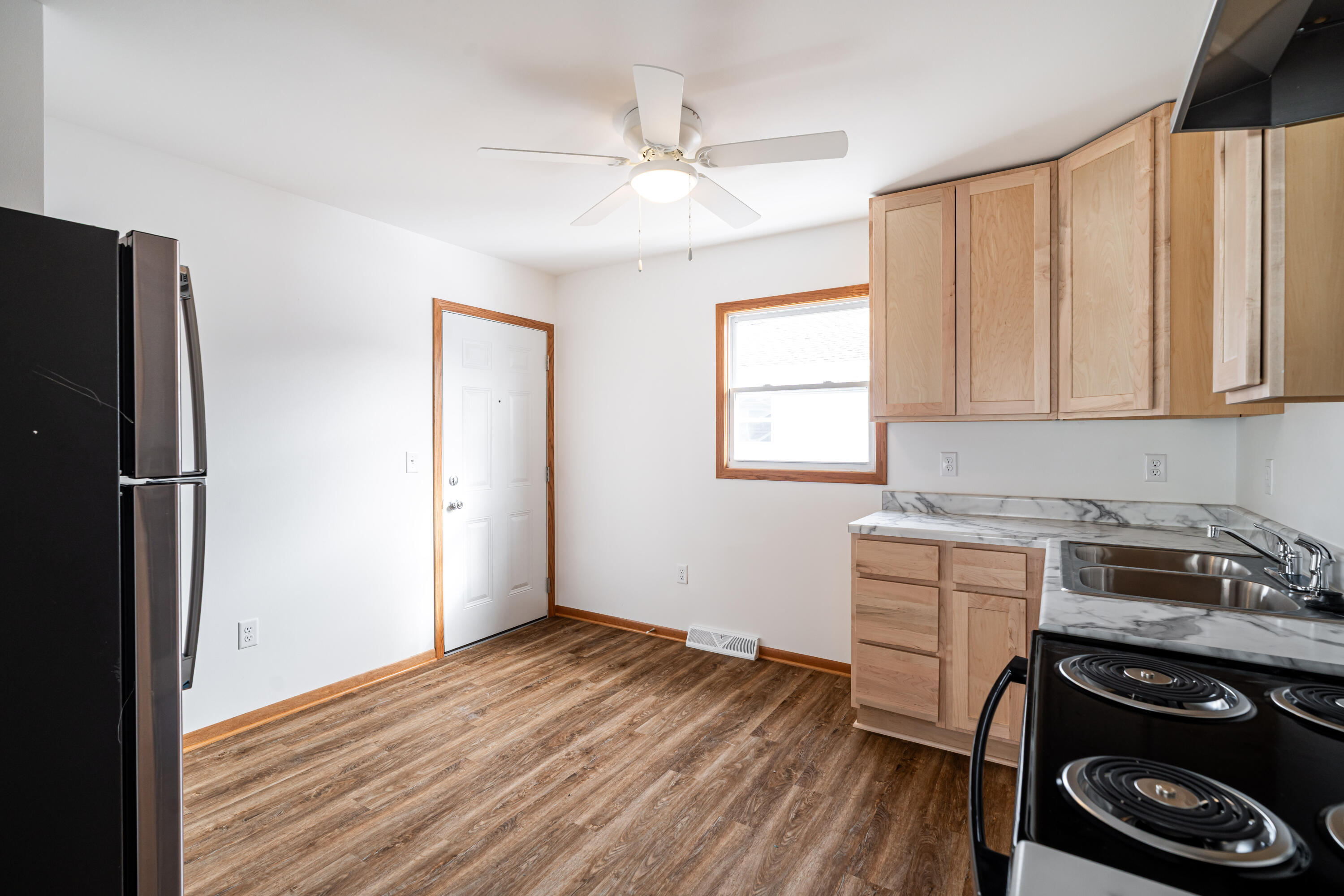 4125 West Morgan Avenue Milwaukee, WI 53221 - Photo 37 of 69 Unit 4