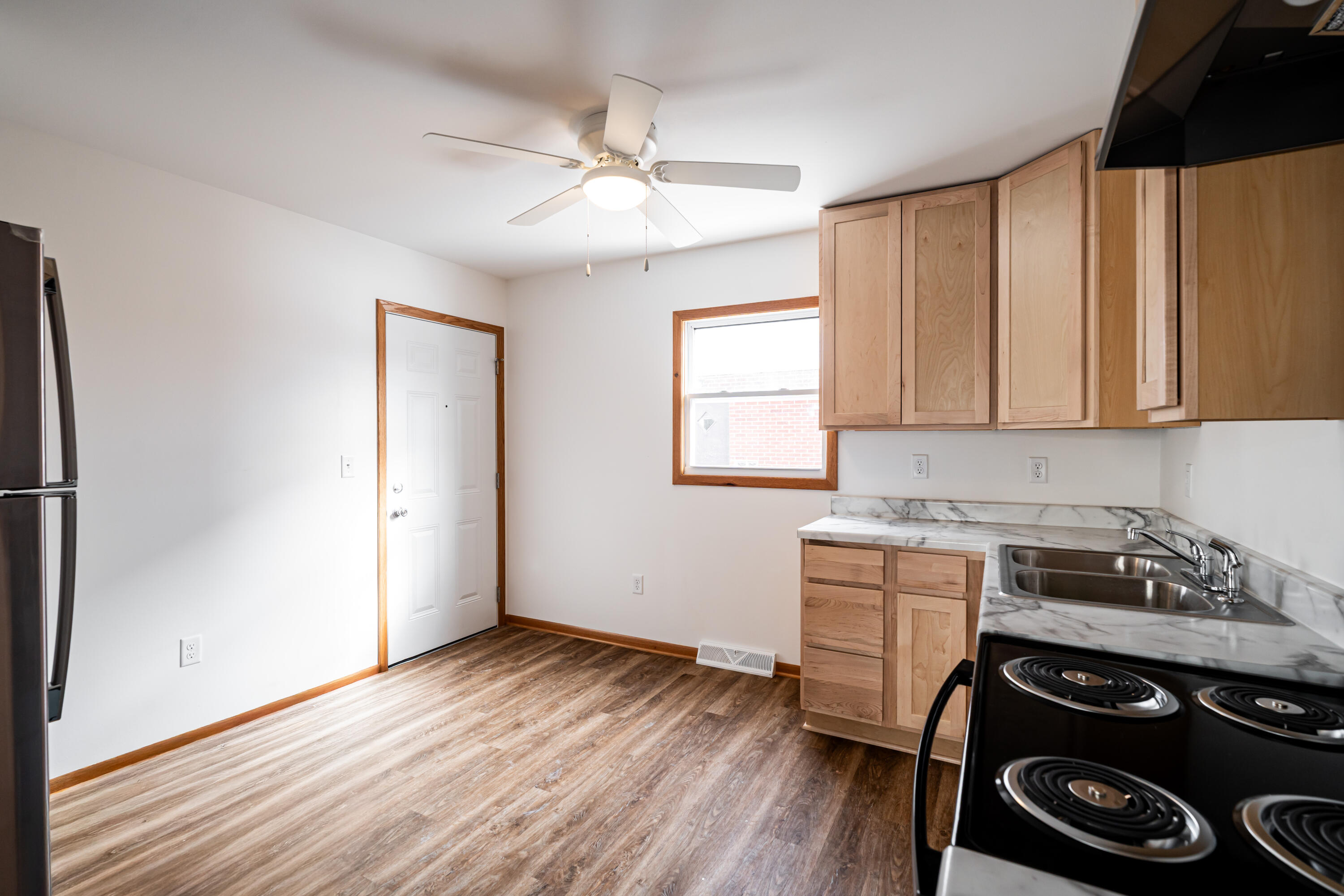 4125 West Morgan Avenue Milwaukee, WI 53221 - Photo 5 of 69 Unit 2