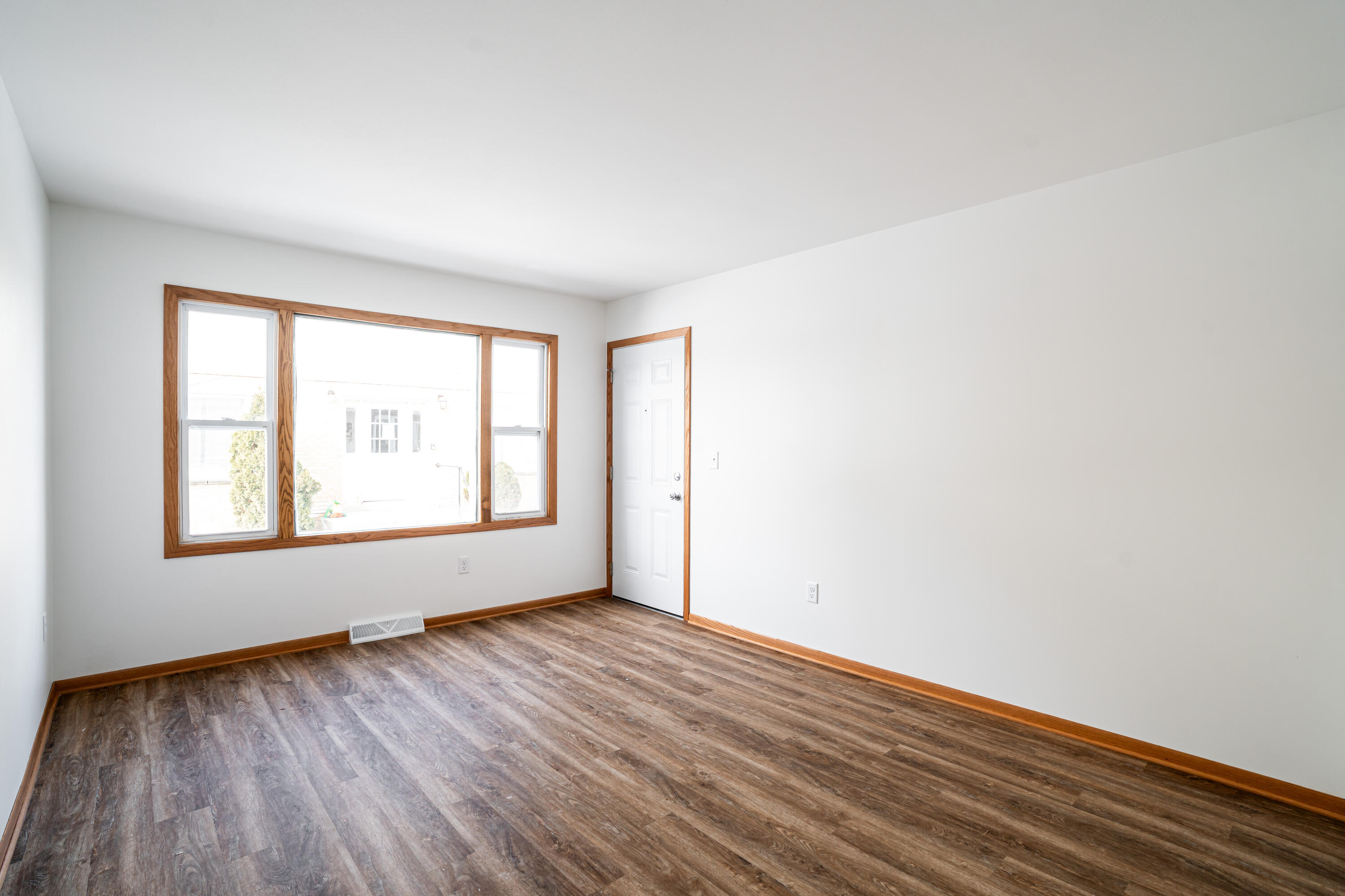 4125 West Morgan Avenue Milwaukee, WI 53221 - Photo 8 of 69 Unit 2