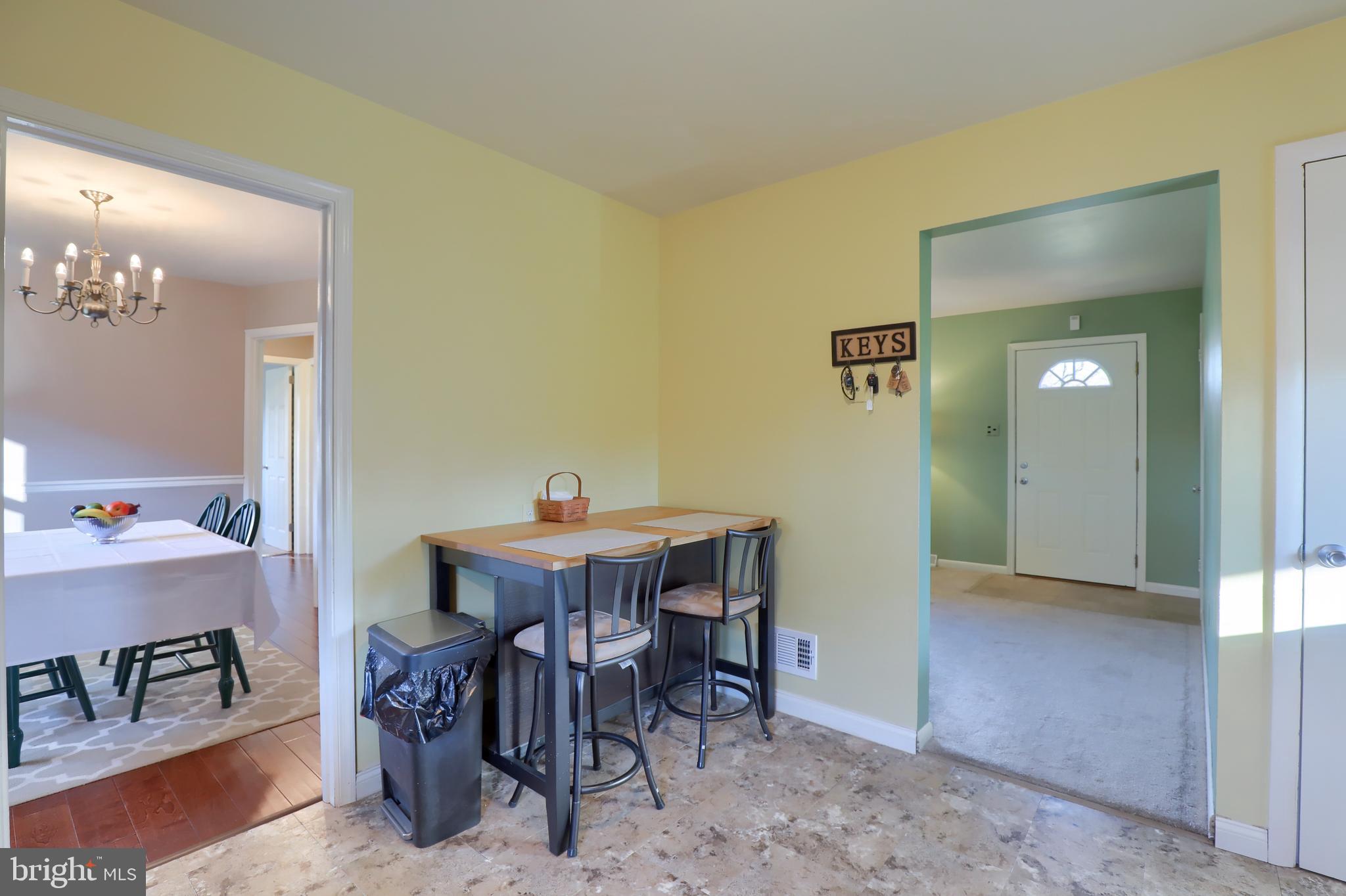 2028 Oreville Road Lancaster, PA 17601 - Photo 11 of 33 Eat in Kitchen