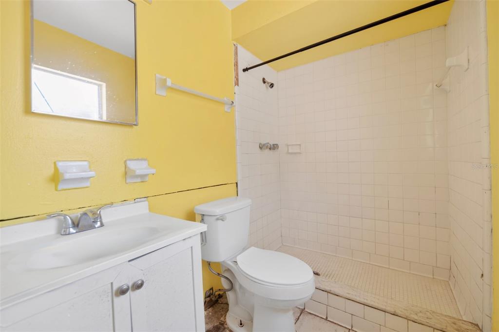 540 Pine Court Altamonte Springs, FL 32714 - Photo 26 of 30 a bathroom with a sink a toilet and shower