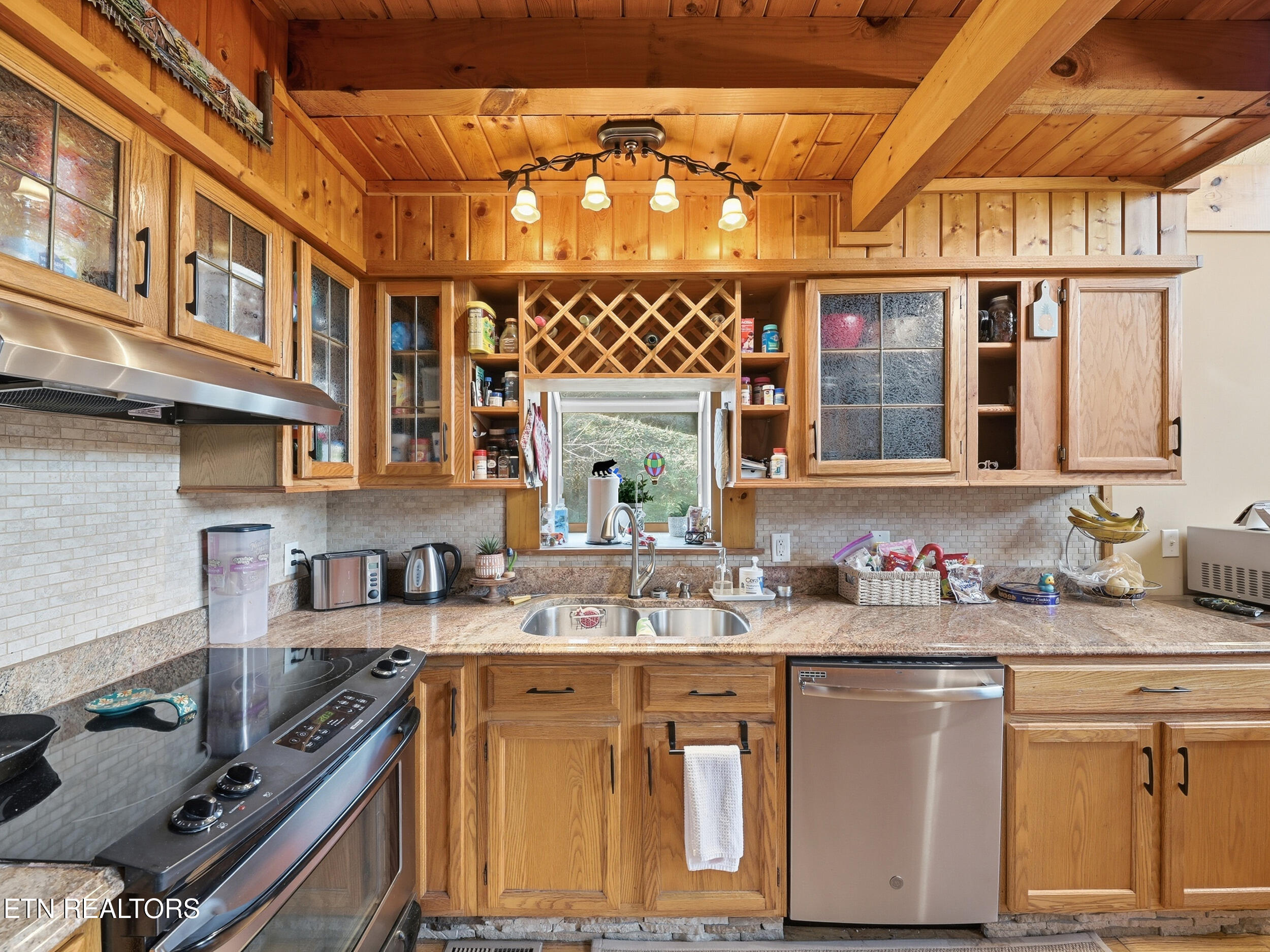 727 Sunrise Boulevard Sevierville, TN 37862 - Photo 12 of 29 12_img_5071